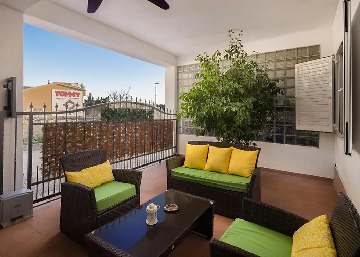 Perla - 2 Min To The & Free Parking