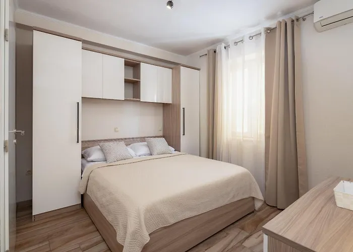 Perla - 2 Min To The & Free Parking Apartment